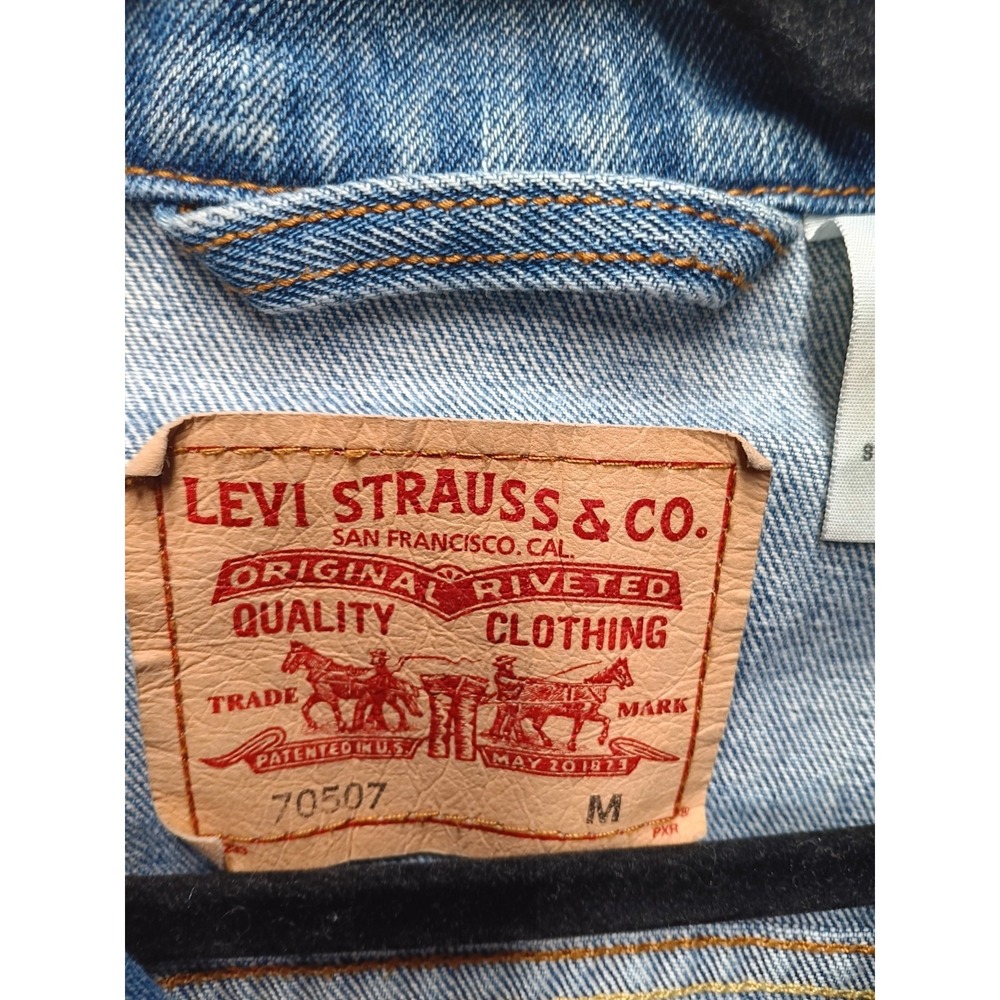 Levi's 70507 Standard Trucker Men's M Light Blue Denim Jacket - Picture 3 of 8